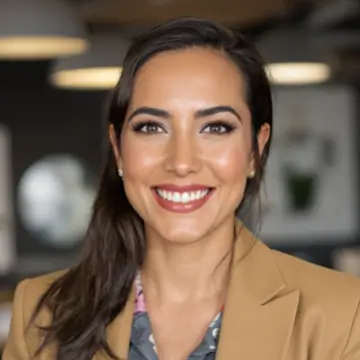 Dana — CMO — Marketing Strategy, Huddle Web Works